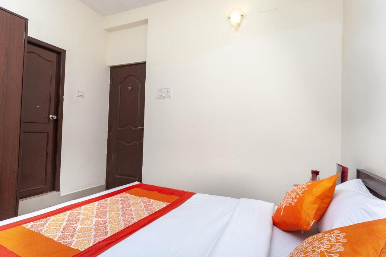 Oyo 22019 Skye Service Apartments Ченай Екстериор снимка