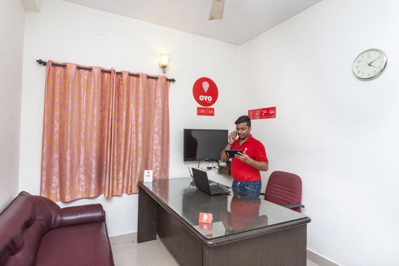 Oyo 22019 Skye Service Apartments Ченай Екстериор снимка